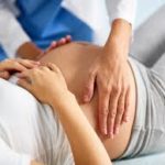 L’ostéopathie au service du soulagement des douleurs au coccyx chez les femmes enceintes à Lyon