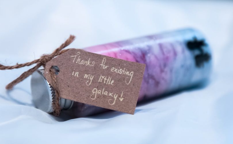 découvrez notre sélection de cadeaux personnalisés uniques, idéals pour toutes les occasions. faites plaisir à vos proches avec des articles sur mesure qui reflètent leur personnalité et vos sentiments. trouvez le présent parfait qui fera la différence!