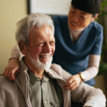 Peut-on inclure du ménage et du repassage dans l’intervention d’une aide à domicile à Bron ?