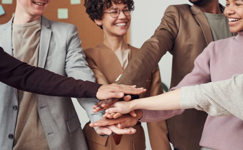 découvrez easy company, une équipe légendaire de la seconde guerre mondiale connue pour son courage, son esprit de fraternité et son rôle décisif dans l’histoire. plongez dans leur parcours héroïque !