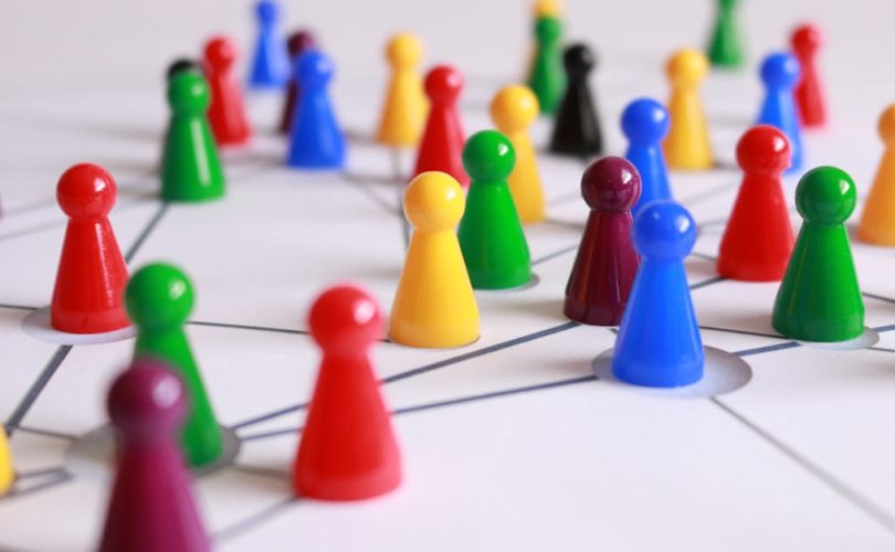 découvrez les clés du leadership efficace : conseils, stratégies et compétences essentielles pour inspirer et guider une équipe vers le succès durable.