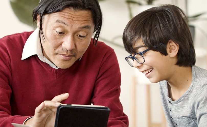 découvrez le parental coaching : des conseils personnalisés et des outils concrets pour accompagner les parents dans l’éducation bienveillante de leurs enfants et renforcer l’équilibre familial au quotidien.