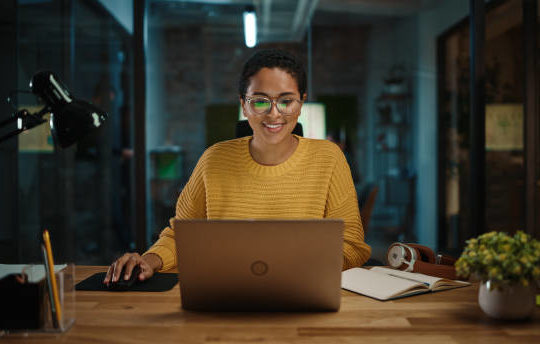 En pratique, un E-Commerce Lyon doit aussi intégrer des backlinks qualitatifs provenant d’annuaires professionnels ou de partenaires locaux