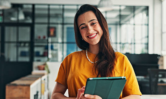 Pour commencer, optimiser un E-Commerce Lyon nécessite une vision stratégique solide avant toute action technique.