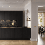 Cuisine à beynost : Peut-on intégrer un coin repas dans une cuisine exterieure sans perdre en fonctionnalité ?