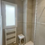 Quels critères permettent de concevoir une Rénovation salle de bain à Montluel durable et facile à entretenir ?